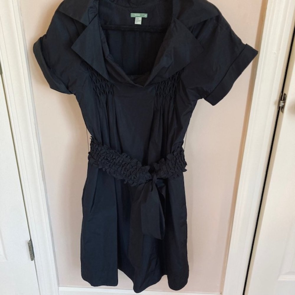 Hoss Intropia sz 40 smocked dress with detail